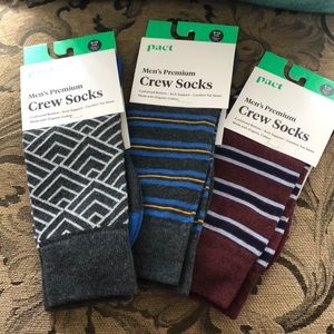 -SOLD- NWT Pact Organic Cotton Men’s Premium Crew Socks